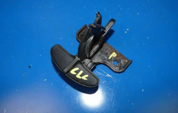 Mercedes-Benz CLC CL203 Engine bonnet/hood lock/catch