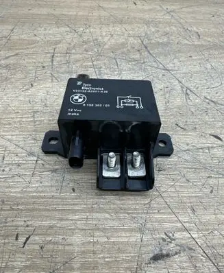 BMW 5 F10 F11 Coolant fan relay 9198302 83132A2001 V23132A2001A302