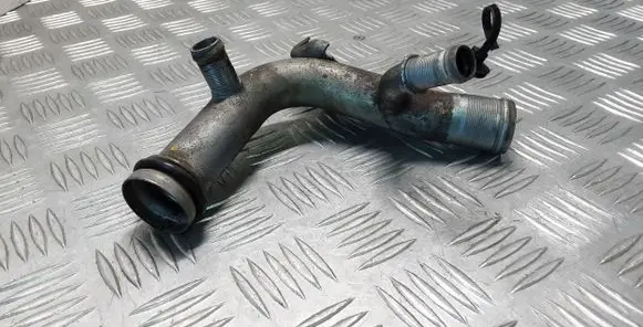 Nissan Qashqai Engine coolant pipe/hose
