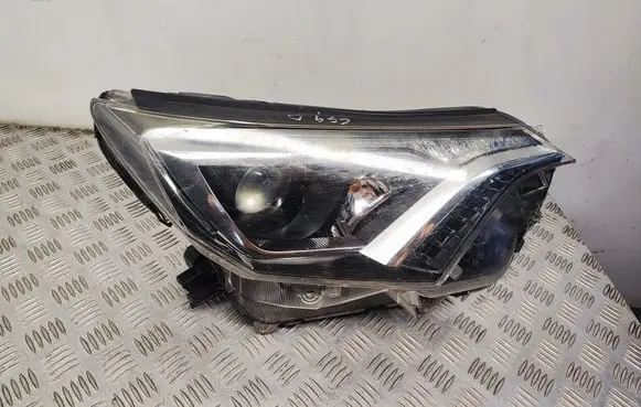 Toyota RAV 4 (XA40) Headlight/headlamp 8113042650