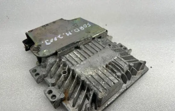 Ford Mondeo MK IV Engine control unit/module 6G9112A532BB