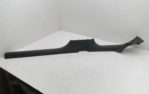Volkswagen Golf VIII Front sill trim cover 5H0853372A