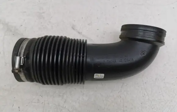Mercedes-Benz B W246 W242 Air intake hose/pipe A6510902242