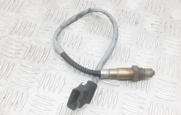 BMW 5 F10 F11 Lambda probe sensor 7589122 0258010239240