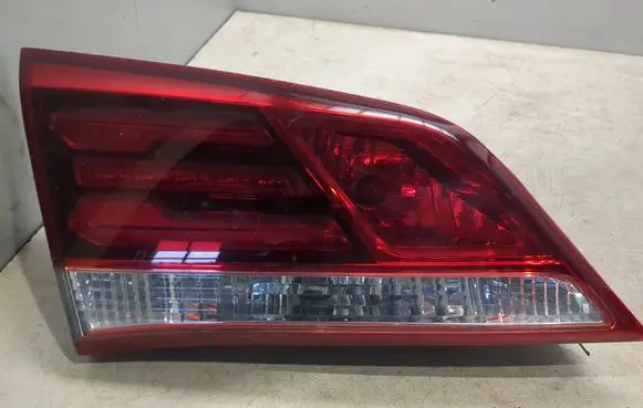 Hyundai i40 Tailgate rear/tail lights 924033Z6