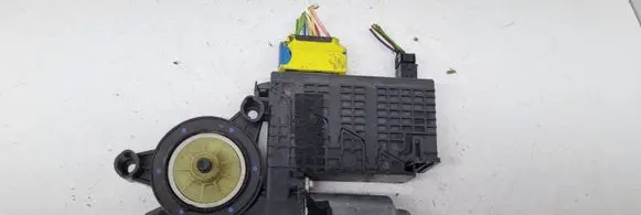 Citroen C4 I Picasso Front door window regulator motor 9682495780