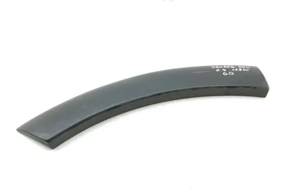 Rear fender molding trim