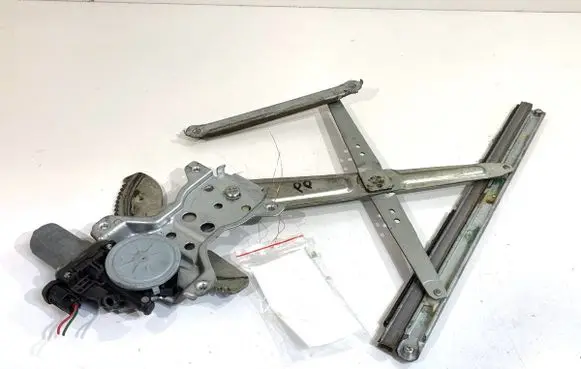 Suzuki SX4 Front door window regulator with motor 