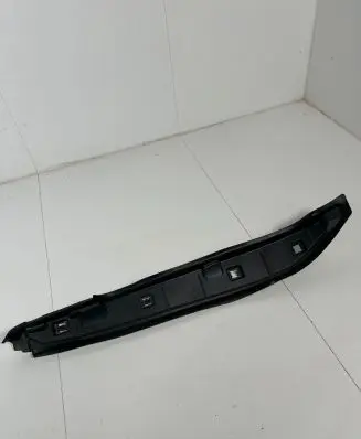 BMW iX Rear door rubber seal (on body) 7948158