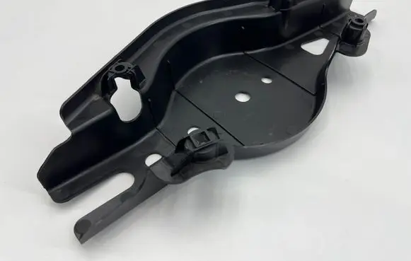 Volvo XC40 Rear underbody cover/under tray 32221529 8888820789