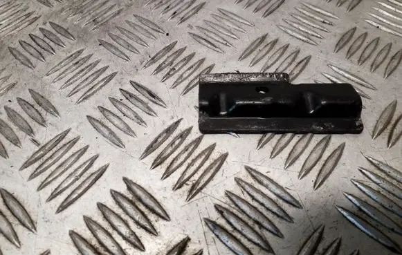 Battery bracket