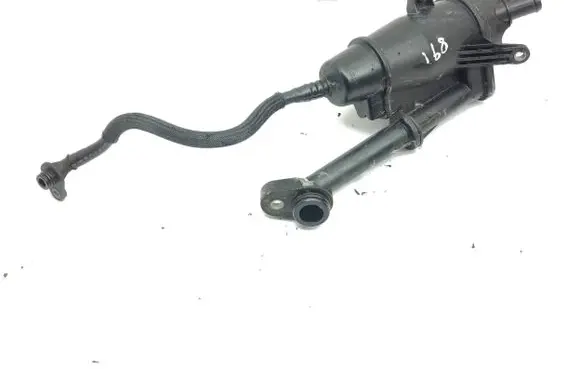 Opel Insignia A Oil breather separator 55575980 565581915