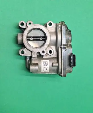 Renault Clio IV Throttle valve 161206038R H820111233 8G13