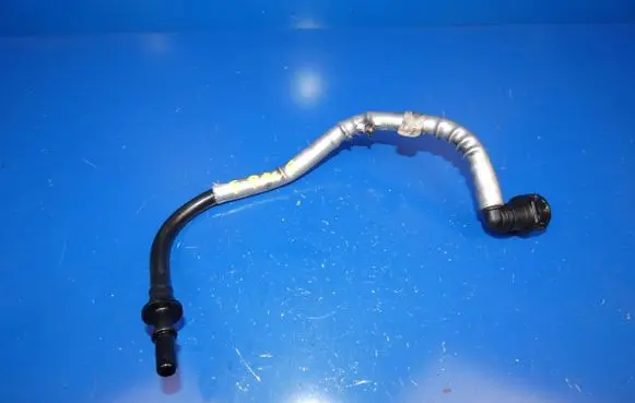 Jaguar F-Pace Fuel line pipe G4D39T518AB 2016061