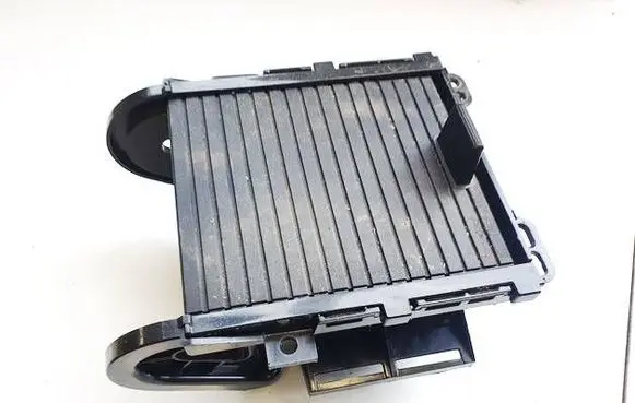 Toyota Avensis T270 Glove box 5885605010 58856-05010