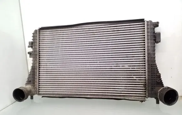 Volkswagen Touran I Intercooler radiator 1K0145803