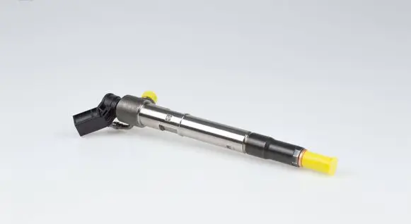 Hyundai i40 Fuel injector 338002U000