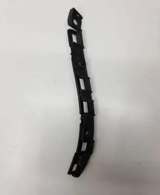 Mercedes-Benz A W176 Front bumper mounting bracket A1768850121 41279984