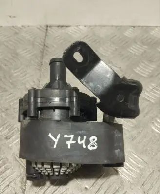 Tesla Model S Water pump