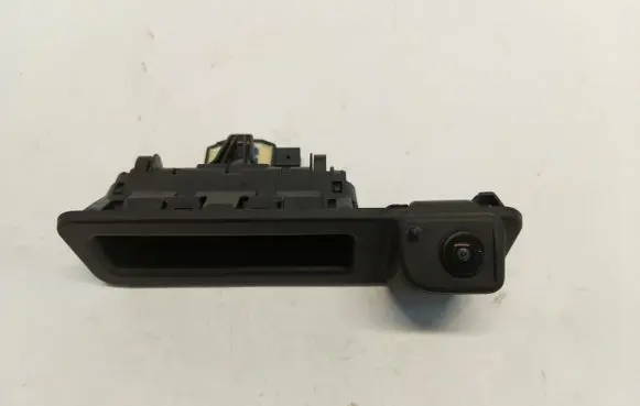 BMW 2 Active Tourer U06 Tailgate handle with camera 8494246