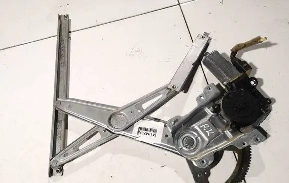 Toyota Yaris Sliding door window regulator with motor 
