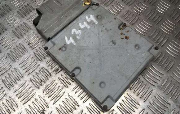 Ford Focus Engine control unit/module 98ABCDG 812031