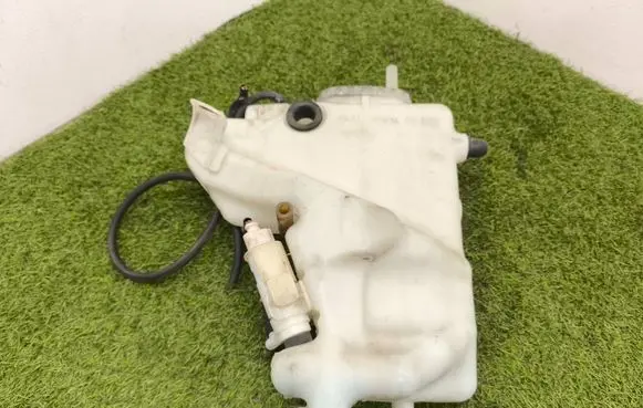 Mercedes-Benz CLS AMG C219 Windshield washer fluid reservoir/tank 2118601460