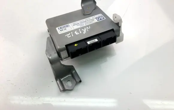 Lexus GS 250 350 300H 450H Other control units/modules 8924330220