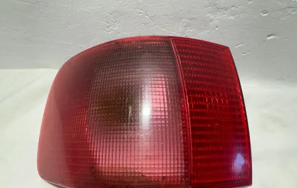 Audi A6 S6 C4 4A Rear/tail lights 4A9945095 63273