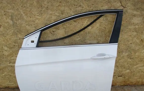 Hyundai i40 Front door