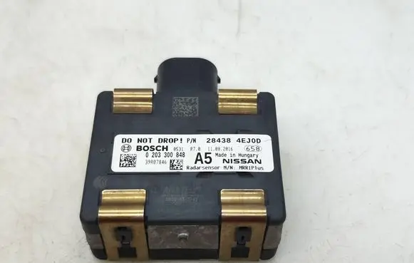 Nissan Qashqai Distronic sensor radar 284384EJ0D 0203300848 39R07846