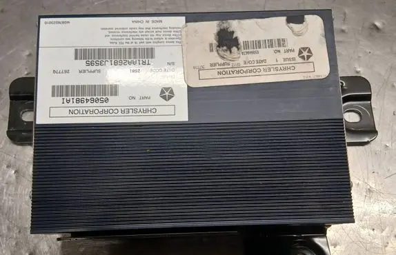 Fiat Freemont Sound amplifier 05064981AI