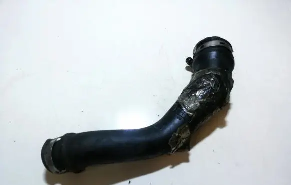 Mazda 323 Intercooler hose/pipe