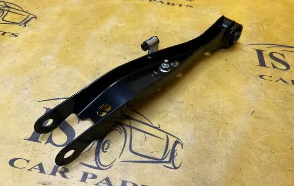 Subaru Forester SL Rear control arm G4418D