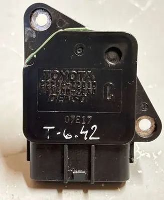 Toyota RAV 4 (XA20) Mass air flow meter 1974002030 07E17
