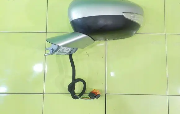 Peugeot 508 Front door electric wing mirror 0210077 LEWE