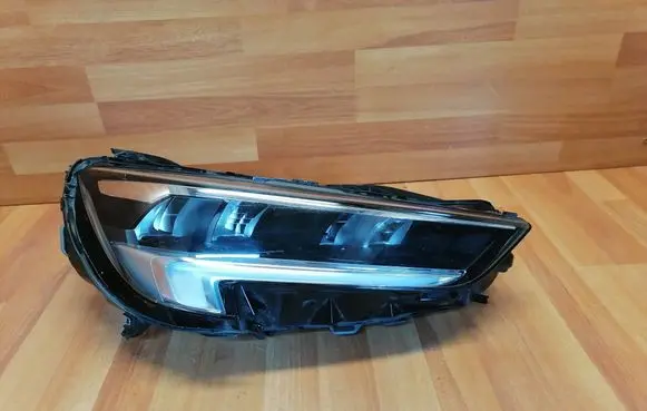 Opel Insignia B Headlight/headlamp 39136826 39218148 YR00141480