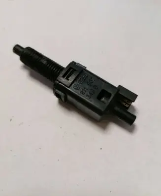 Audi A4 S4 B5 8D Brake pedal sensor switch 811907343B
