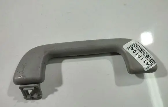 Toyota Avensis T270 Front interior roof grab handle 087645