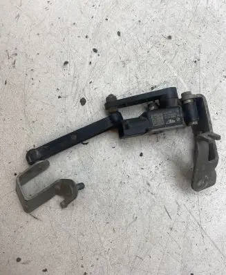 BMW i3 Headlight/headlamp level sensor 6853747