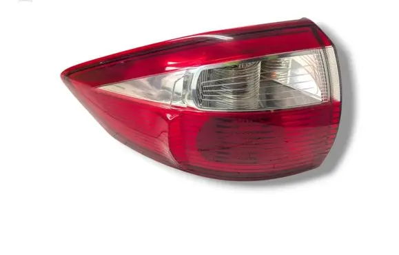 Ford C-MAX II Rear/tail lights AM5113405BF