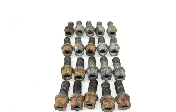 Volkswagen Caddy Nuts/bolts 