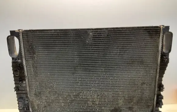 Mercedes-Benz E W211 Coolant radiator A2115003402 2115003402