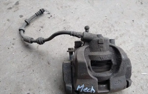 Ford S-MAX Front brake caliper