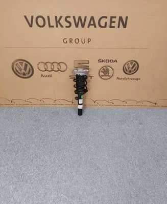 Mini Cooper Countryman F60 Front shock absorber with coil spring 6884347 37106884347 37106888793