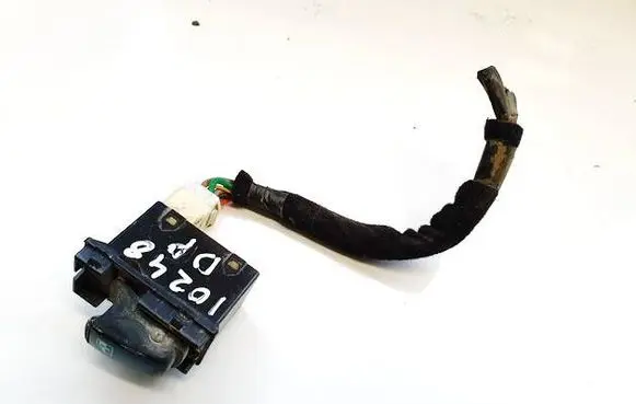 Hyundai Trajet Electric window control switch 621w10100