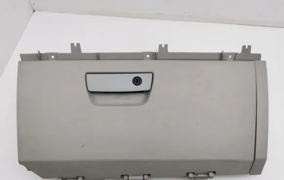Chrysler Grand Voyager V Glove box C304001AB523667