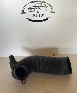 Audi A6 S6 C5 4B Air intake hose/pipe 8D0129615K