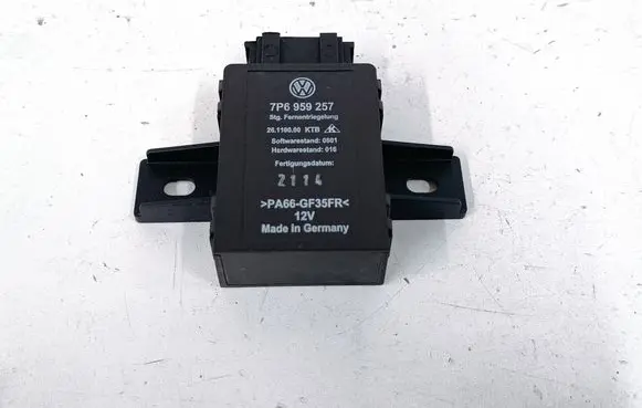 Volkswagen Touareg II Seat heating relay 7P6959257