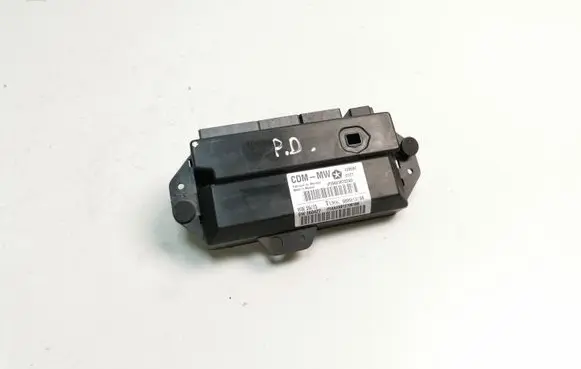Chrysler 300 - 300C Door control unit/module P56038722A0